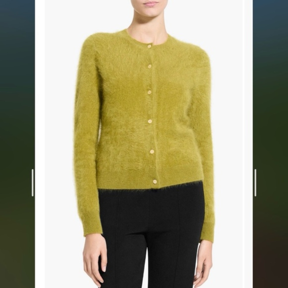 Theory Brushed Cashmere Cardigan in Dark Pear Size XS